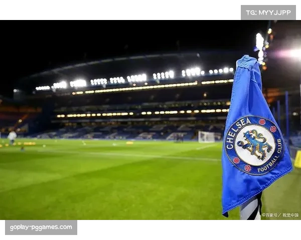 切尔西球员赛后低头离场，斯坦福桥球场气氛凝重